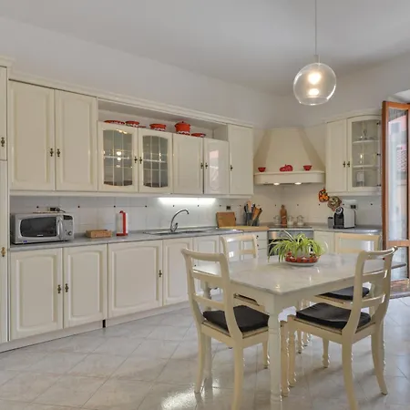شقة A Casa Di Nonna Anna