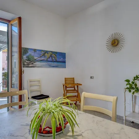 شقة A Casa Di Nonna Anna